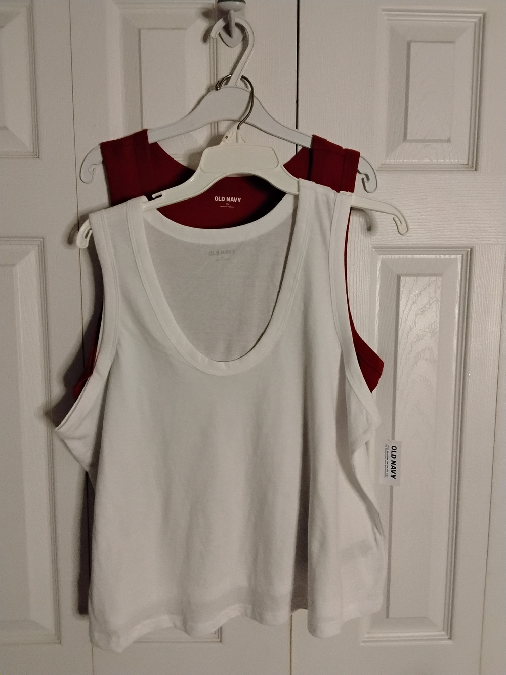 Old Navy Women's White & Red Layered Tank Top
